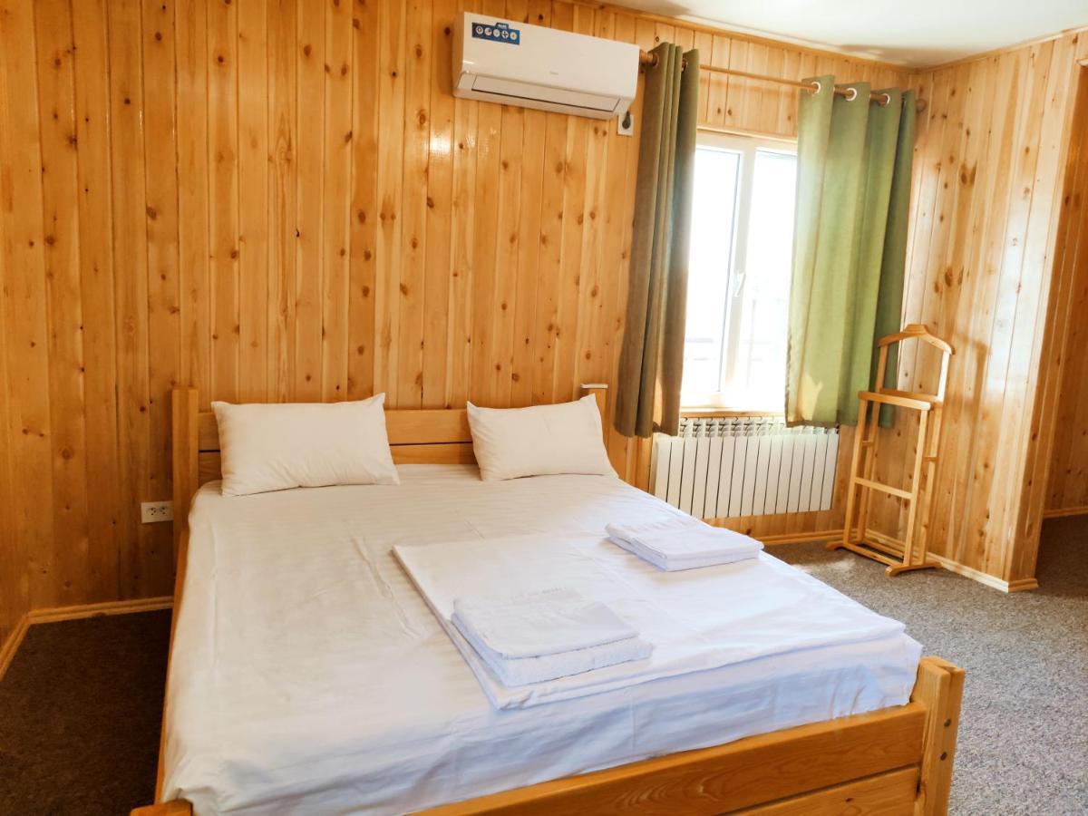 Silkroad Guesthouse Bishkek Exteriör bild